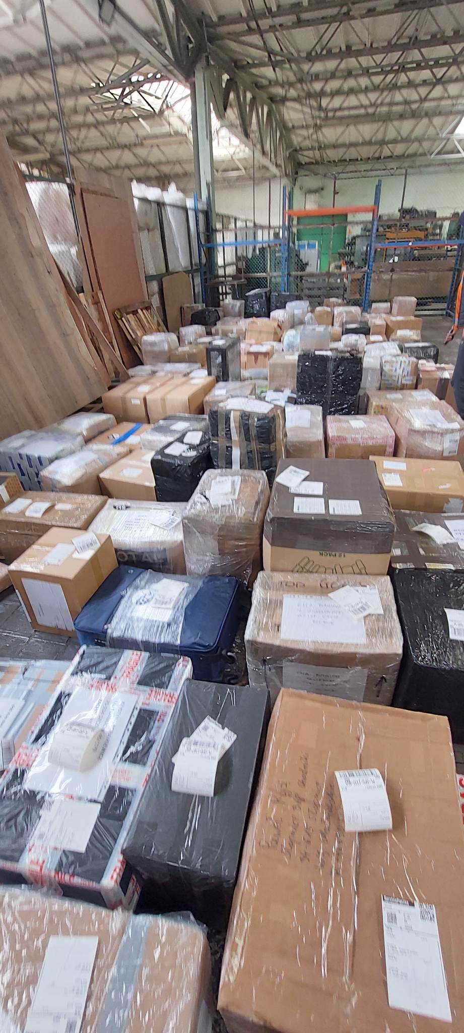 Hundreds of parcels at SpeedPack warehouse