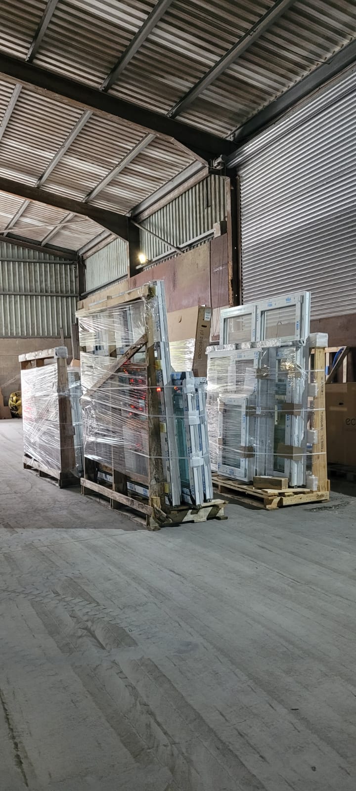 Pallets with windows in SpeedPack warehouse